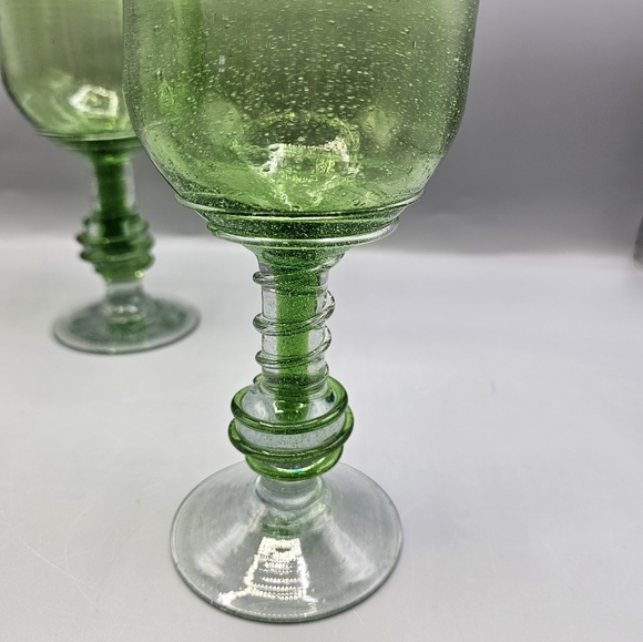 Mexican Hand Blown Glass Green Wine/Water Goblets Applied Swirl Stem (2) - Picture 3 of 7